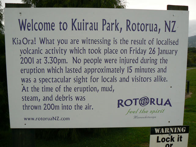 Rotorua - éruption de 2001 en centre ville